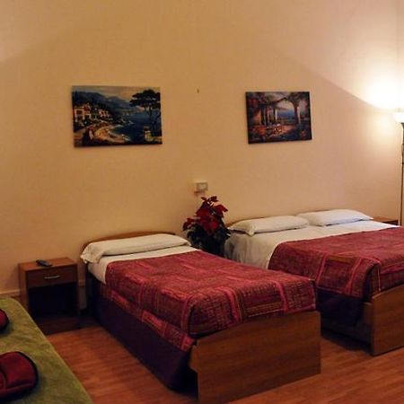 Angela Roma Guest House Kültér fotó