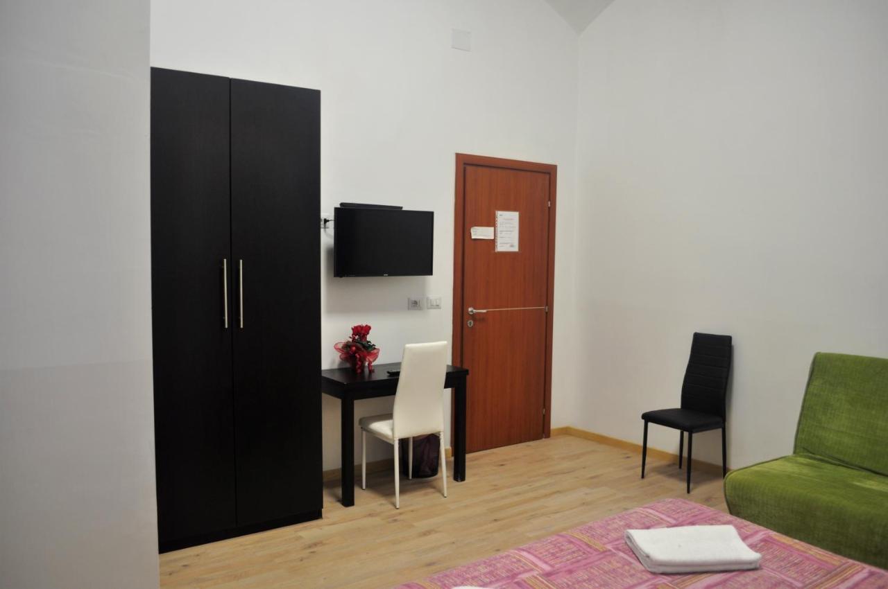 Angela Roma Guest House Kültér fotó